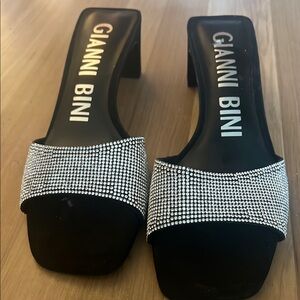 Gianni Bini Black and Silver Women's Shoes